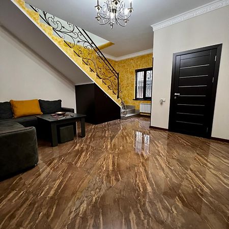 New , Comfortable 3 Bedroom House Єреван Екстер'єр фото