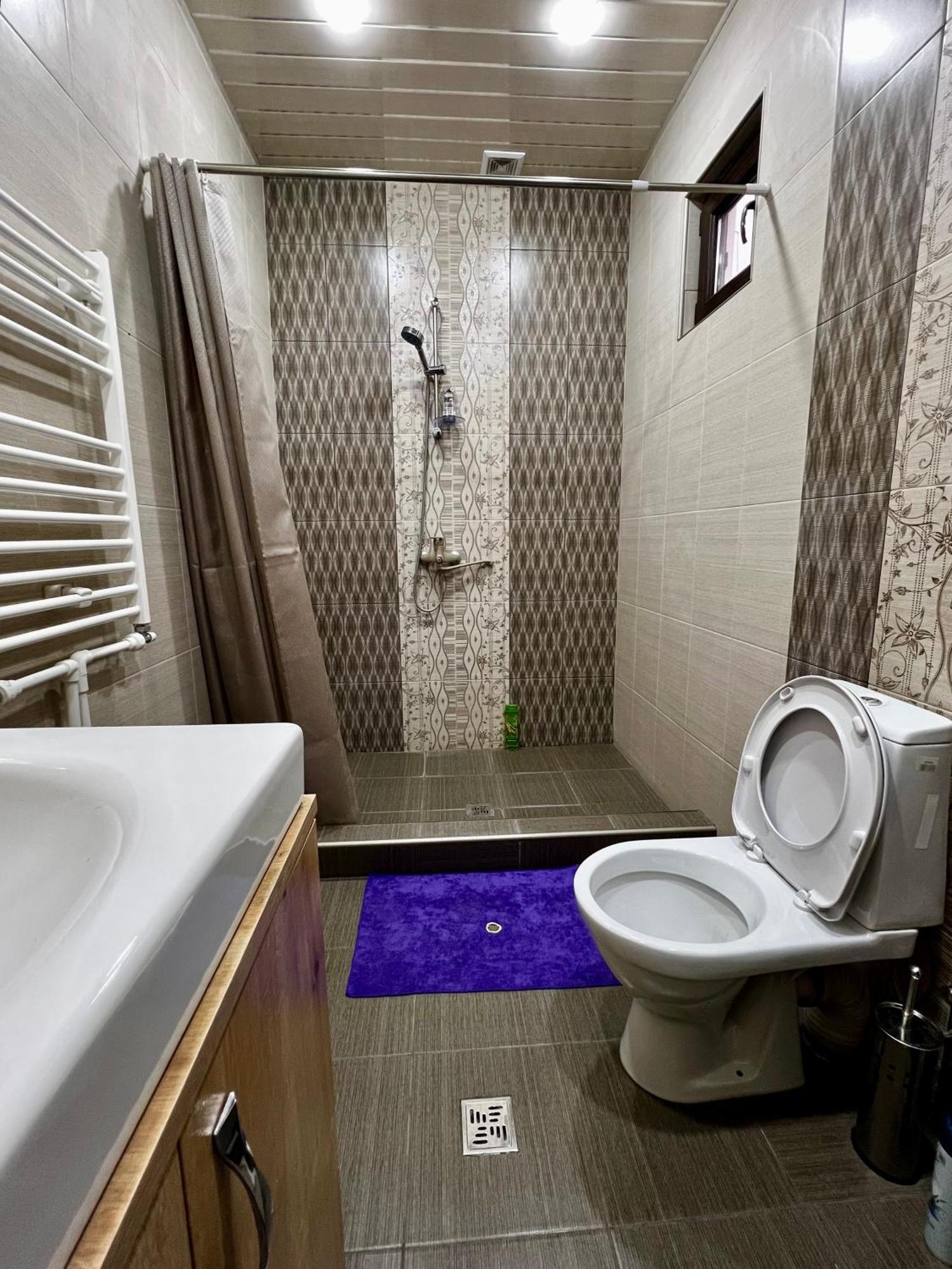 New , Comfortable 3 Bedroom House Єреван Екстер'єр фото